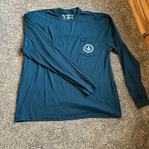 Long sleeve tee